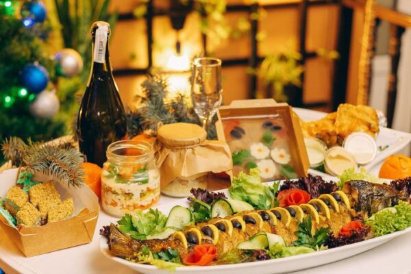 Food Boxes For New Year From Restaurant Khmelnitsky Steak House (1)